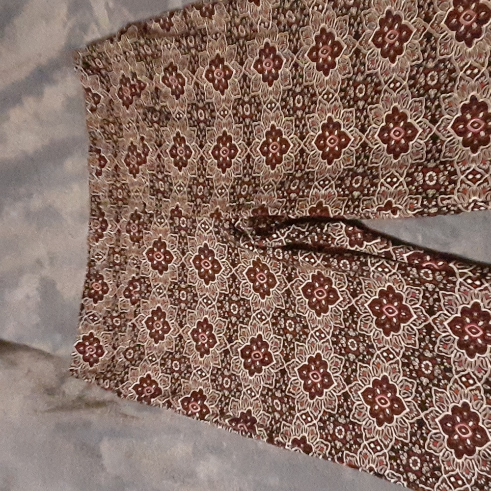 No Boundaries flared leggings